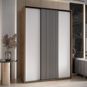 Schiebetürenschrank Mina in Eiche/Weiß, Front aus laminierter Platte, Anti Staubbürsten, schwarze Metallgriffe, platzsparend, 235,2 x 180 x 60 cm