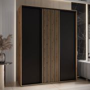 Platzsparender Schiebetürenschrank Tharo in Eiche/Schwarz, viel Stauraum, auch für Wohnzimmer geeignet, Anti Staubbürsten, 235,2 x 200 x 45 cm