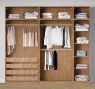 Offener Kleiderschrank | 3 Kleiderstangen | Farbe: Eiche Puccini | 4 Innenschubladen | 8 Fächer | Maße: 256,5 x 55 x 234 cm | 4 Holzeinlegeböden | für Ankleidezimmer