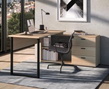 Eckschreibtisch | Farbe: Eiche Lindberg | 3 Schubladen | 168 x 133 x 77 cm | für Büro und Homeoffice | 2 Fächer | verstellbare Tischbreite | abschließbar