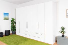 Drehtürenschrank / Kleiderschrank Siumu 38, Farbe: Weiß / Weiß Hochglanz - 224 x 317 x 56 cm (H x B x T)