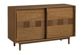 Kommode | Sideboard | Eiche Karamell | 133 x 48 x 81 cm | 2 Schiebetüren | 2 Einlegeböden | 4 Fächer | Schiebetürsystem mit Schließdämpfung | Inginele 02