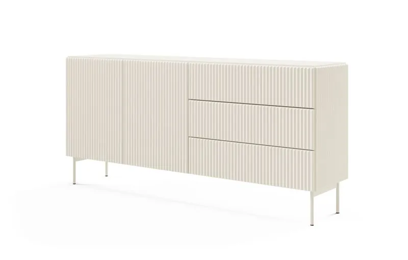 Sideboard / Kommode mit drei Schubladen Goulette 03 | Farbe: Kaschmir | zwei Türen | geriffelte Front | ABS | Maße: 81 x 177 x 39,5 cm | Push-to-open Funktion