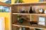 Vitrine Eiche massiv natur Aurornis 15 - Abmessungen: 125 x 142 x 40 cm (H x B x T)