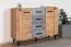 Kommode Atule 05, Farbe: Eiche / Grau - Abmessungen: 97 x 135 x 42 cm (H x B x T)