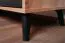Kleiderschrank mit einer Kleiderstange Lassila 01, Farbe: Eiche Artisan / Schwarz - Abmessungen: 191 x 92 x 54 cm (H x B x T), mit 2 Türen und fünf Fächern