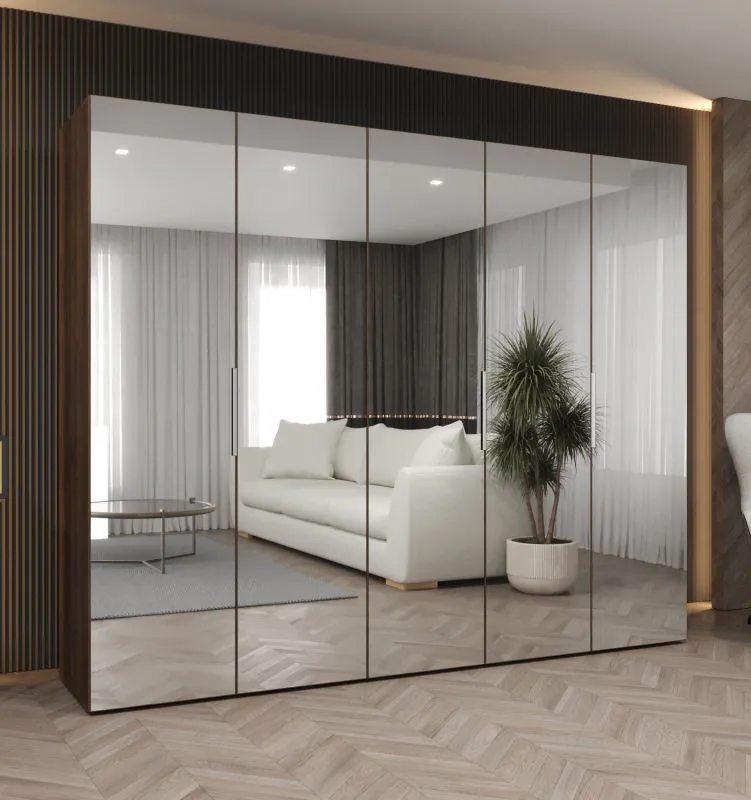 Drehtürenschrank / Kleiderschrank | Farbe: Walnuss | drei Kleiderstangen | Soft-Close-Funktion | 2,5 Meter breit | fünf Spiegeltüren | Griffe: Silber