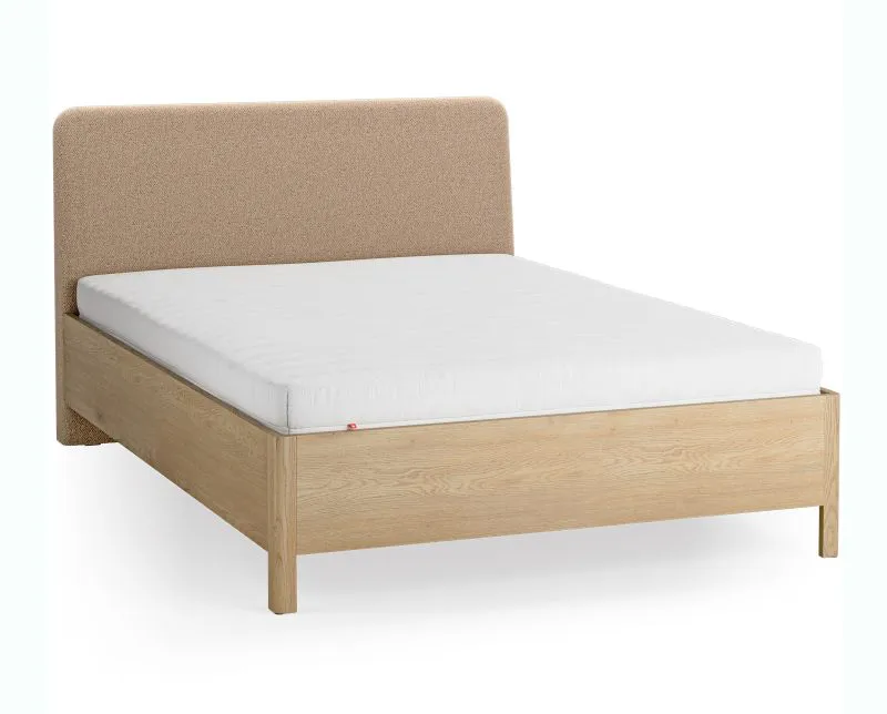 Doppelbett | Farbe: Eiche / Taupe | Eiche massiv | 140 x 200 cm | dezent abgerundete Form | Gästebett | inkl. Lift up Lattenrost | weich gepolsterte Kopfstütze