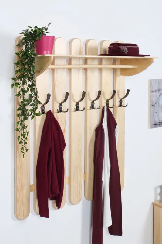 Garderobe massiv