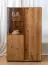 Vitrine Sienne 11 aus Massivholz Wildeiche, 140 x 85 x 37 cm, Holz geölt und gebürstet, 3 Türen, 6 Böden, 8 Fächer, push-to-open, inkl. LED-Beleuchtung