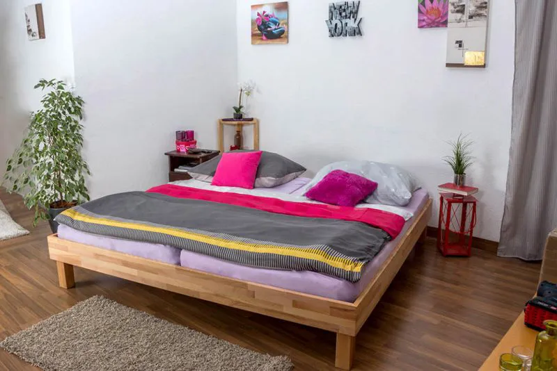 Kernbuche-Bett massiv | 200 x 200 cm | Kernbuche | Geölt Abbildung