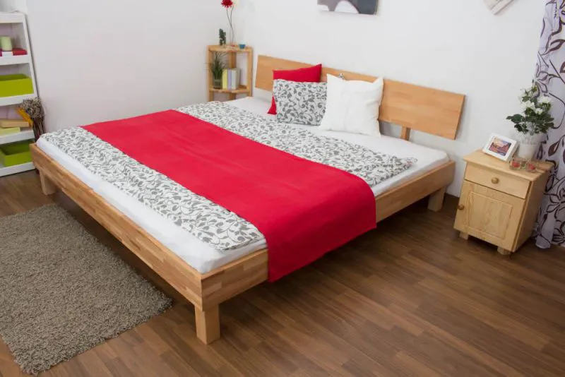 Holzbett 200 x 200 cm Kernbuche massiv geölt Abbildung