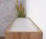 Moderne Kommode mit drei Türen Ashford 02, Farbe: Eiche Riviera / Marmor Bianco - Abmessungen: 68 x 144 x 37 cm (H x B x T)