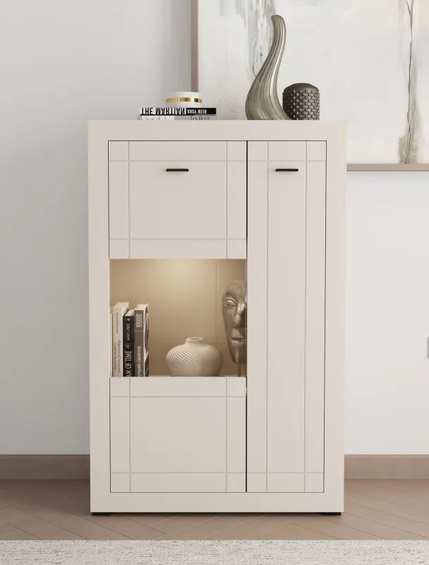 Vitrine | Farbe: Kaschmir | klein | 1 Glastür | Maße: 83,5 x 35 x 130 cm | 1 Drehtür | 3 Fächer | getöntes Glas | Metallgriffe | schlichtes Design