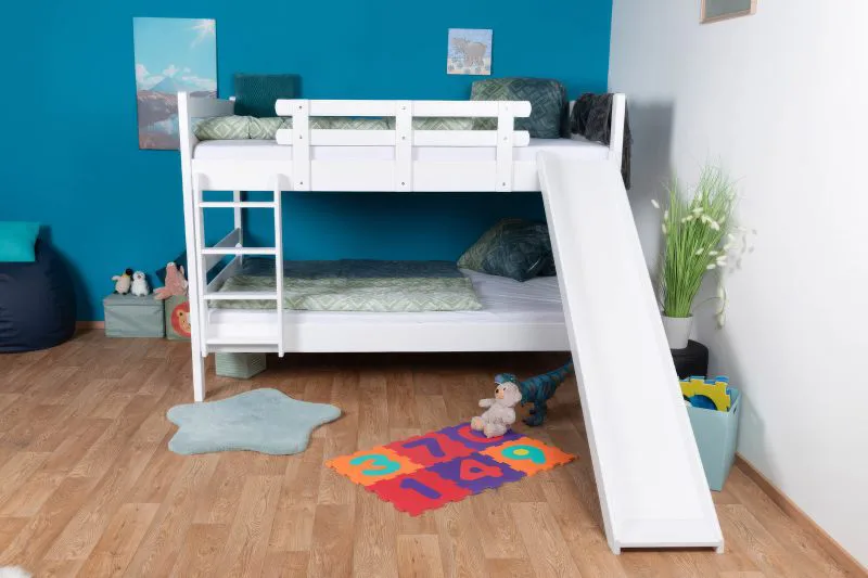 Großes weißes Etagenbett mit Rutsche 140 x 190 cm, Buche Massivholz Weiß lackiert, teilbar in zwei Einzelbetten, "Easy Premium Line" K32/n