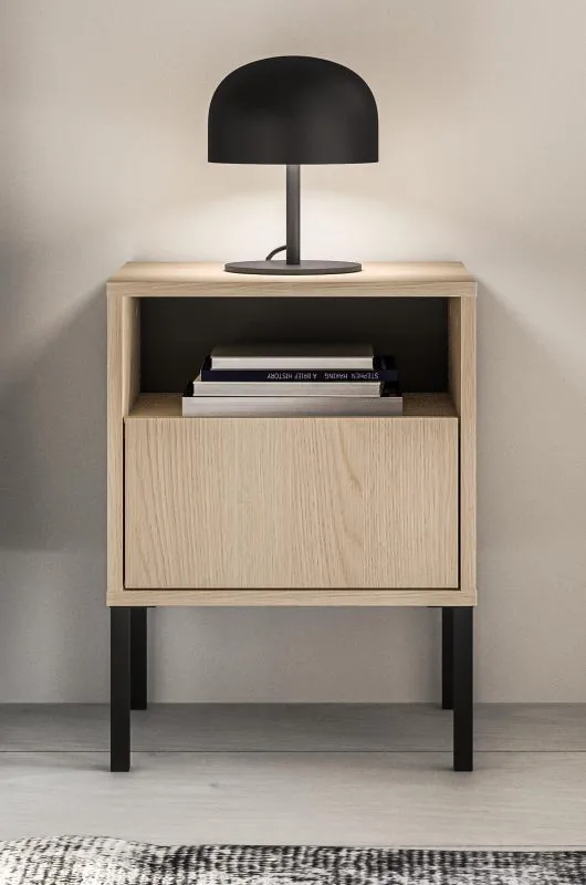 Nachtkommode | Farbe: Eiche Lindberg | 1 Vollauszug Schublade | 40 x 34 x 53 cm | 1 Fach | Push-to-open Funktion | Beine: Metall | Nachtkästchen | für Schlafzimmer