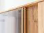 Vitrine Sienne 12 aus getöntem Glas und Massivholz Wildeiche, 115 x 135 x 37 cm, 3 Türen, 6 Einlegeböden, 9 Fächer, Holz: gebürstet, geölt, inkl. LED