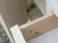 Vitrine Gyronde 17, Kiefer massiv Vollholz, Farbe: Weiß / Walnuss - 130 x 90 x 45 cm (H x B x T)